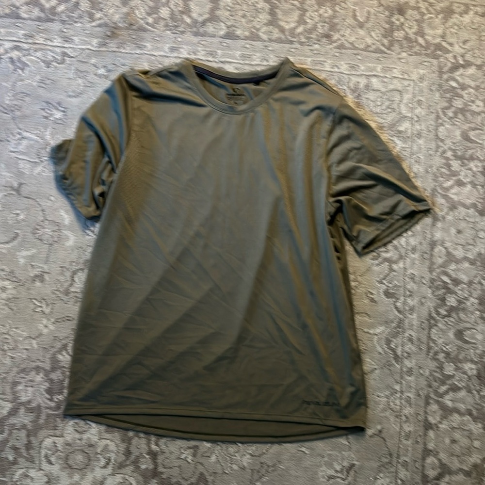 Pearl Izumi quick dry, bike short sleeve shirt men’s extra large